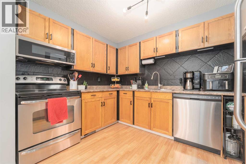 826 Columbia Boulevard W, Lethbridge, Alberta  T1K 5A5 - Photo 15 - A2261592