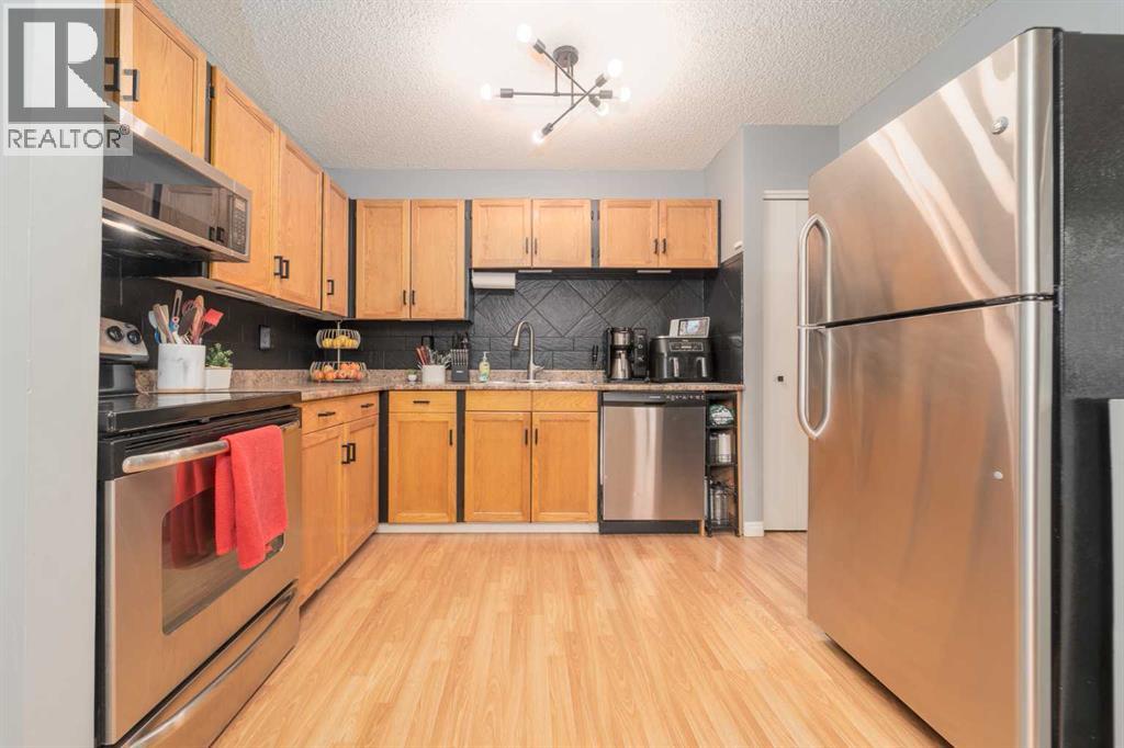 826 Columbia Boulevard W, Lethbridge, Alberta  T1K 5A5 - Photo 14 - A2261592