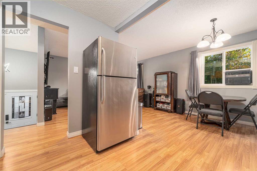 826 Columbia Boulevard W, Lethbridge, Alberta  T1K 5A5 - Photo 16 - A2261592