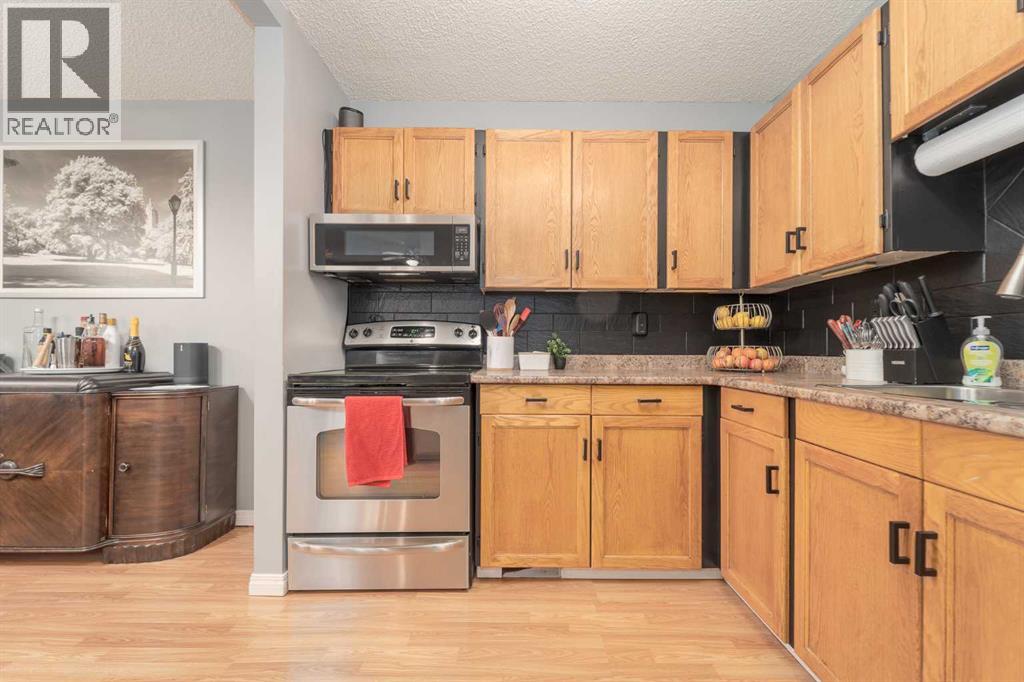 826 Columbia Boulevard W, Lethbridge, Alberta  T1K 5A5 - Photo 17 - A2261592