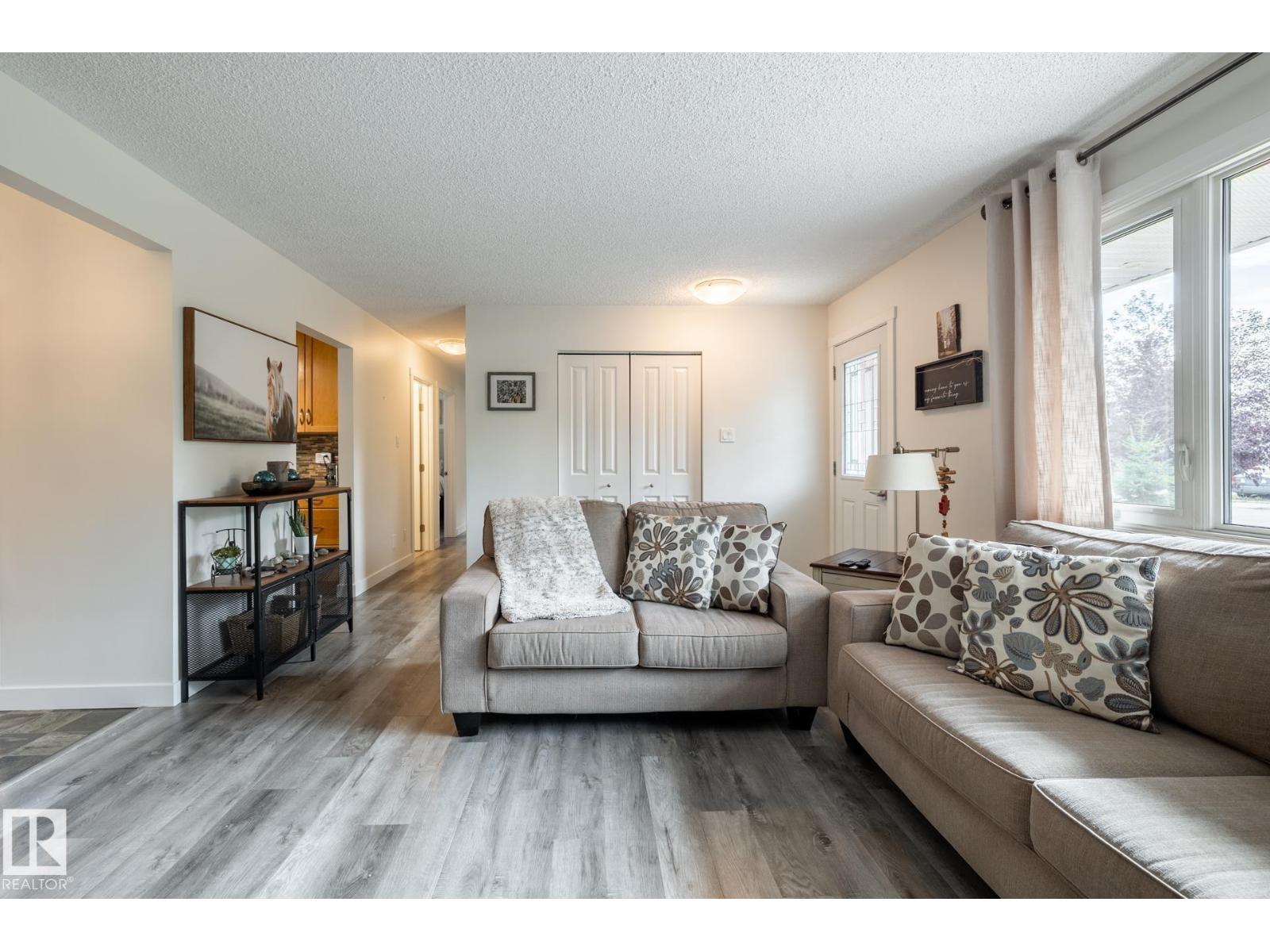 50 Springfield Cr, St. Albert, Alberta  T8N 0K1 - Photo 9 - E4461580