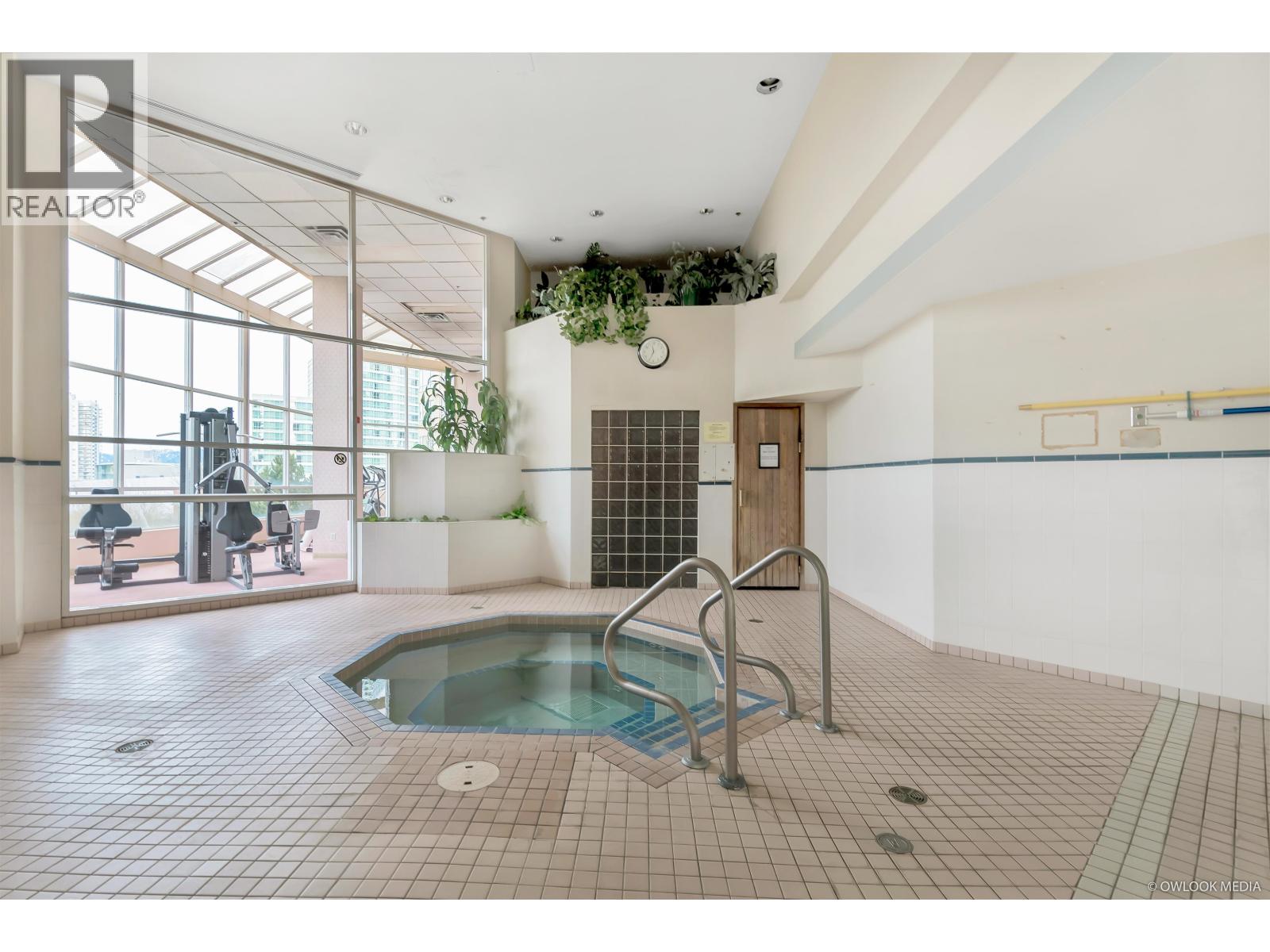 1005 6240 Mckay Avenue, Burnaby, British Columbia  V5H 4L8 - Photo 3 - R3056542