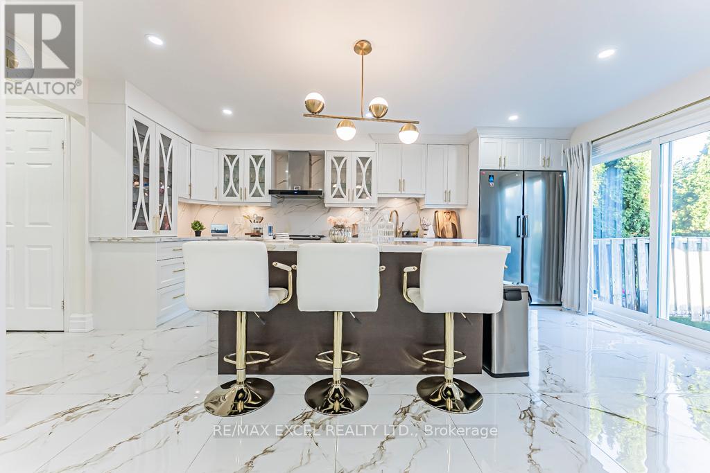 311 Conley Street, Vaughan, Ontario  L4J 2Z3 - Photo 3 - N12455753
