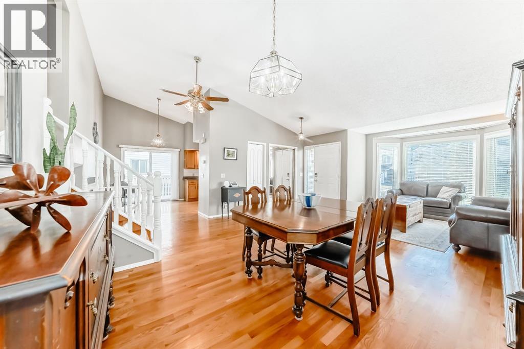68 Woodmark Crescent Sw, Calgary, Alberta  T2w 4z2 - Photo 15 - A2263557