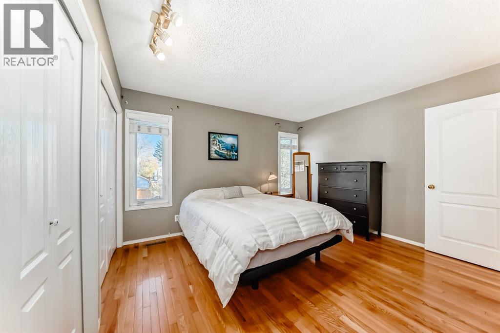 68 Woodmark Crescent Sw, Calgary, Alberta  T2w 4z2 - Photo 21 - A2263557