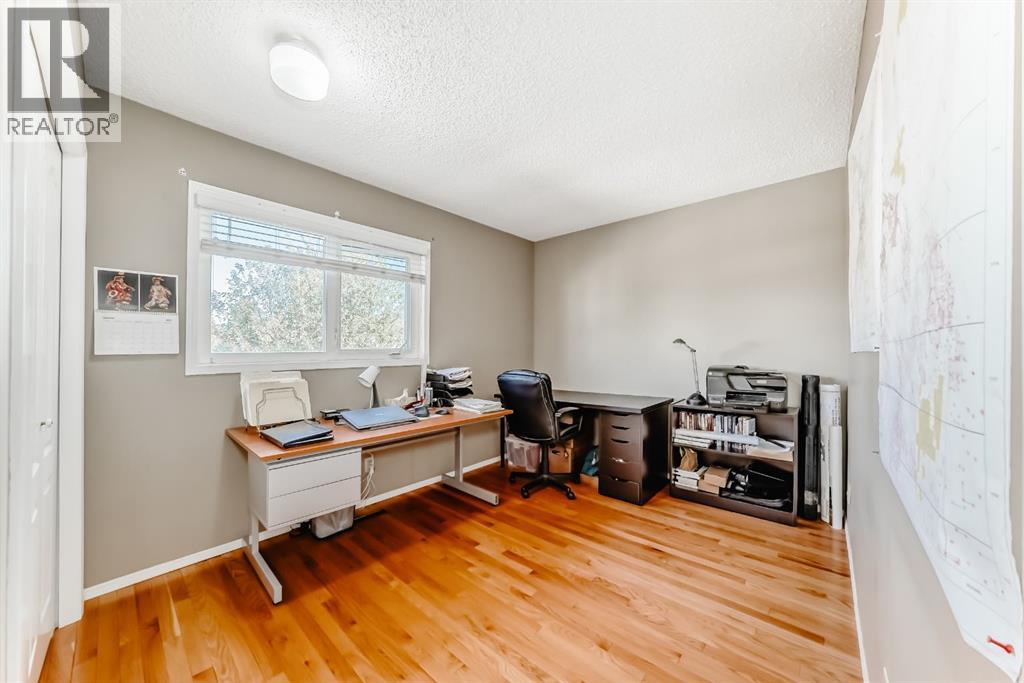 68 Woodmark Crescent Sw, Calgary, Alberta  T2w 4z2 - Photo 28 - A2263557