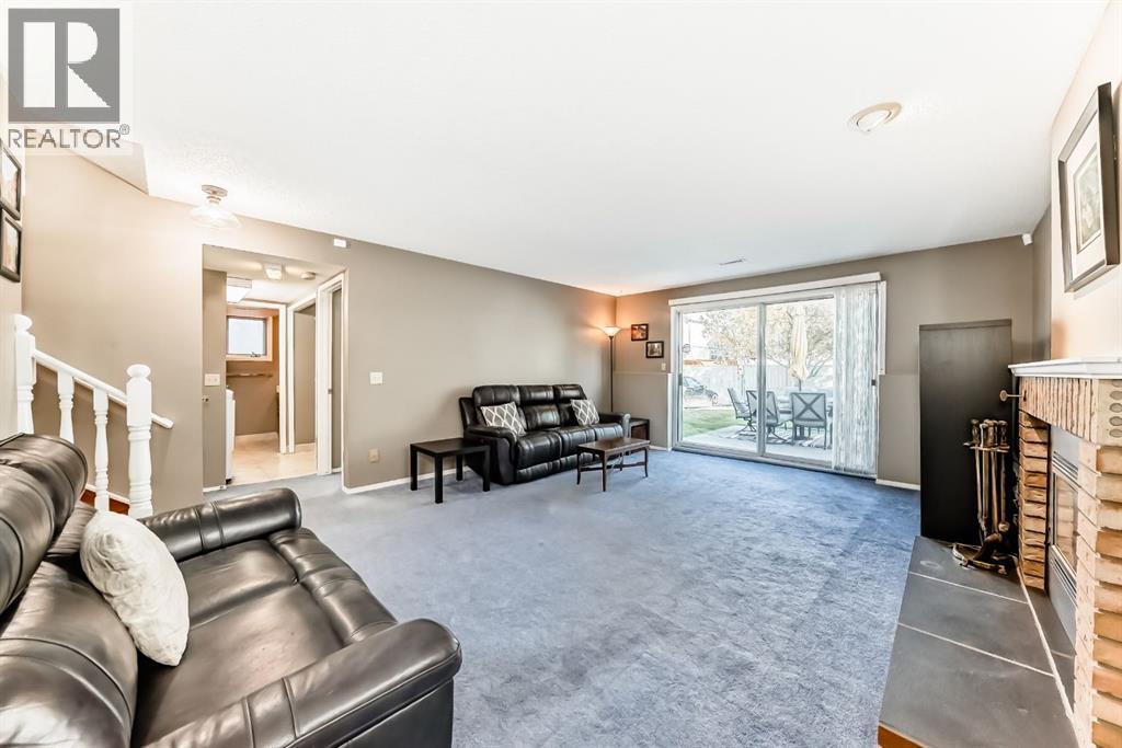 68 Woodmark Crescent Sw, Calgary, Alberta  T2w 4z2 - Photo 33 - A2263557