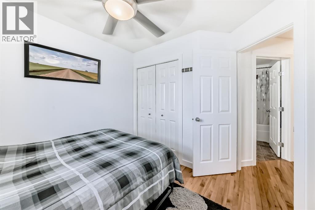 68 Woodmark Crescent Sw, Calgary, Alberta  T2w 4z2 - Photo 36 - A2263557