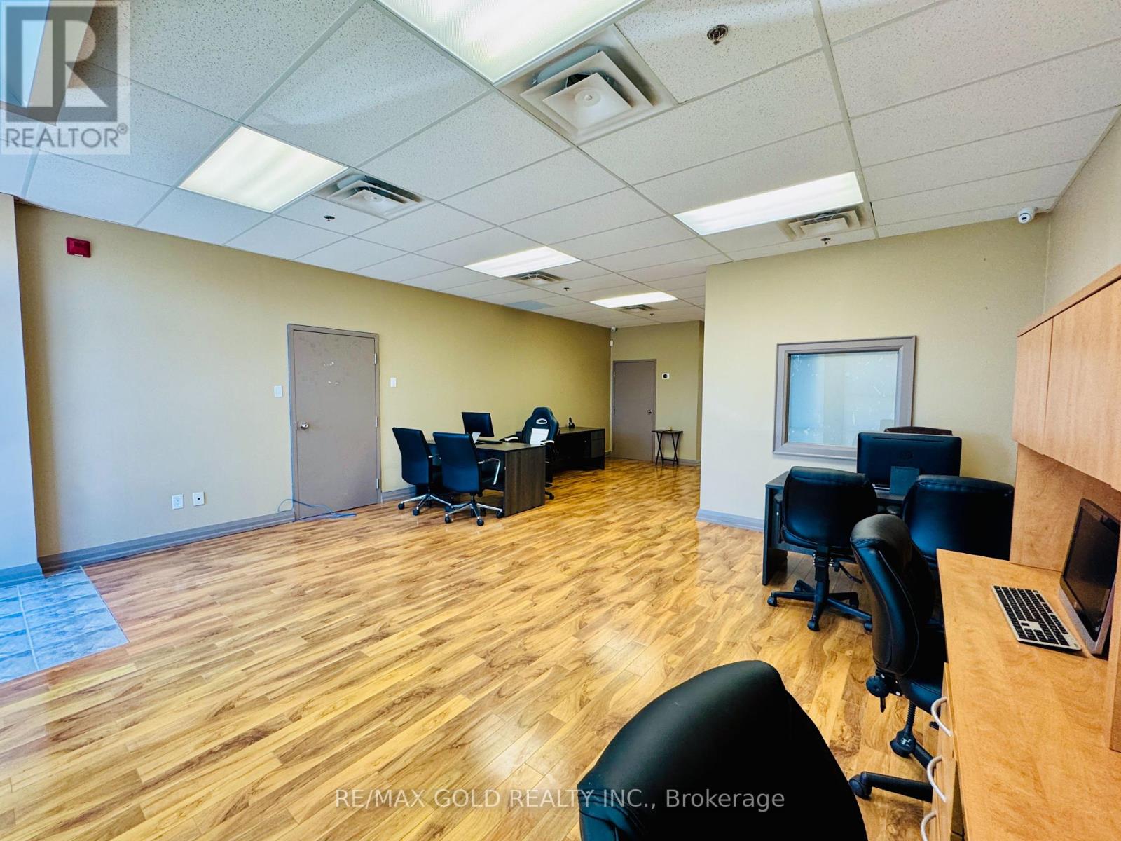 121a- 122a - 2980 Drew Road, Mississauga, Ontario  L4T 0A7 - Photo 7 - W12455738