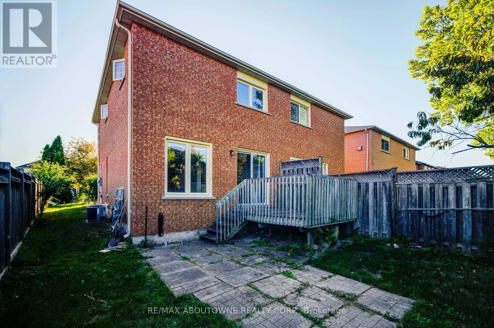 2211 Dale Ridge Drive, Oakville, Ontario  L6M 3L4 - Photo 42 - W12455751