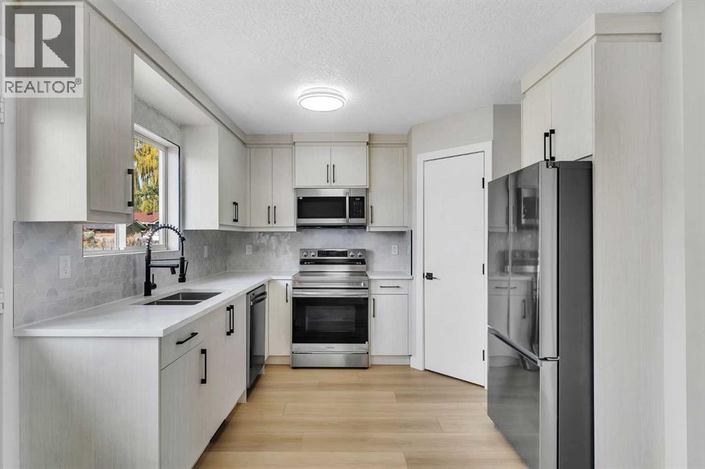 25 San Diego Way Ne, Calgary, Alberta  T1Y 7A4 - Photo 9 - A2263543