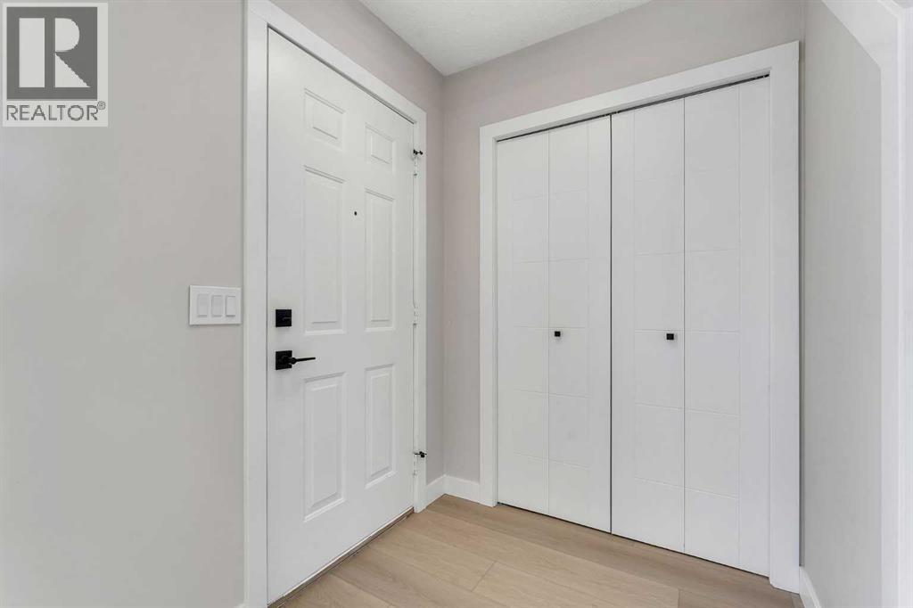 25 San Diego Way Ne, Calgary, Alberta  T1Y 7A4 - Photo 4 - A2263543