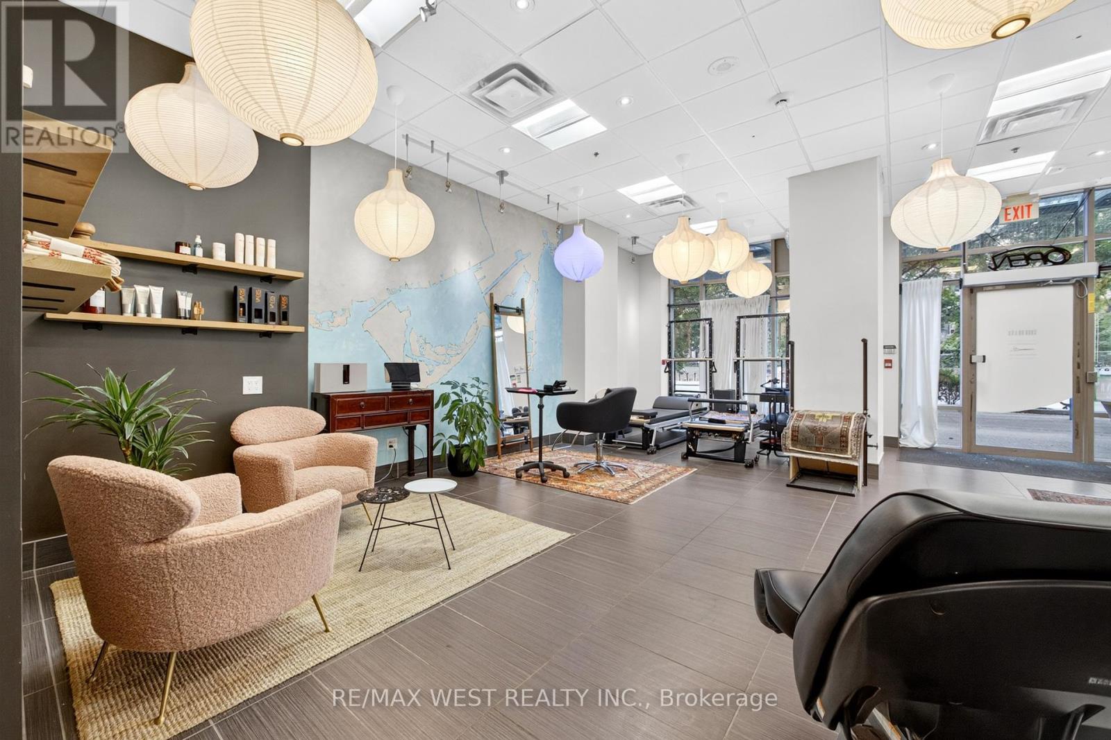 921 Bay St. Street, Toronto, Ontario  M5S 3L6 - Photo 16 - C12455553
