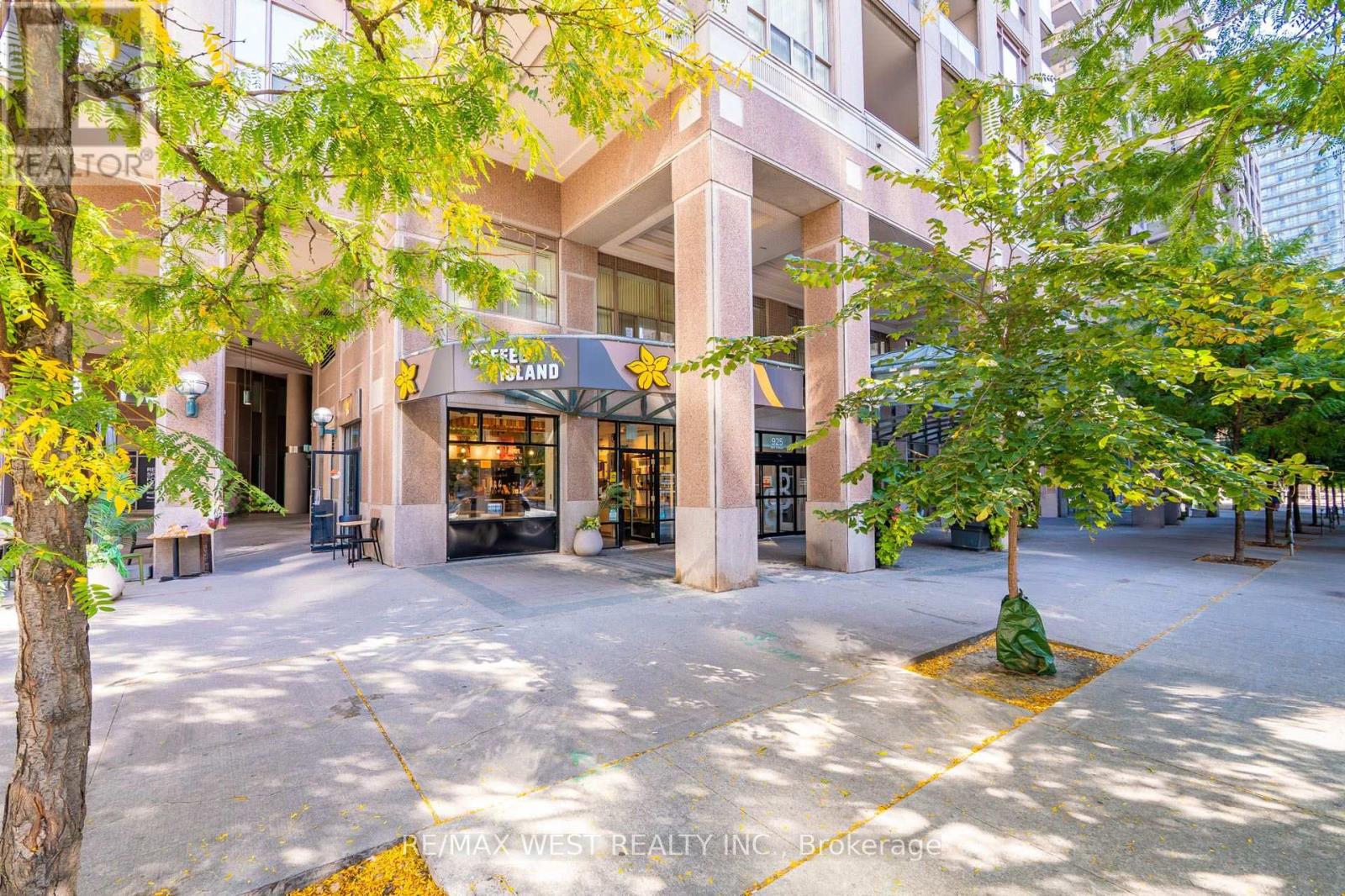 921 Bay St. Street, Toronto, Ontario  M5S 3L6 - Photo 31 - C12455553