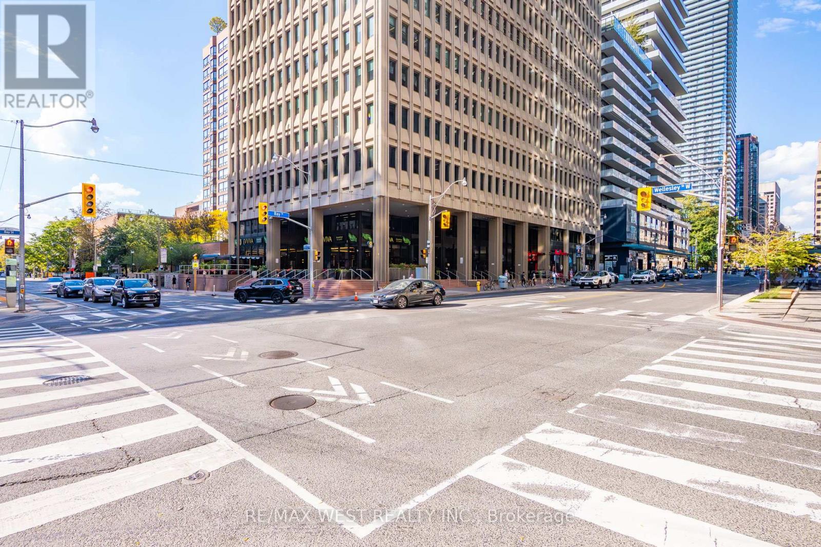 921 Bay St. Street, Toronto, Ontario  M5S 3L6 - Photo 34 - C12455553