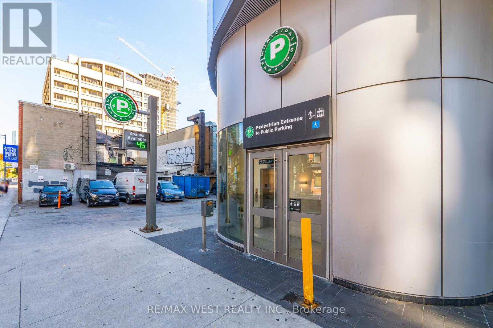 921 Bay St. Street, Toronto, Ontario  M5S 3L6 - Photo 39 - C12455553