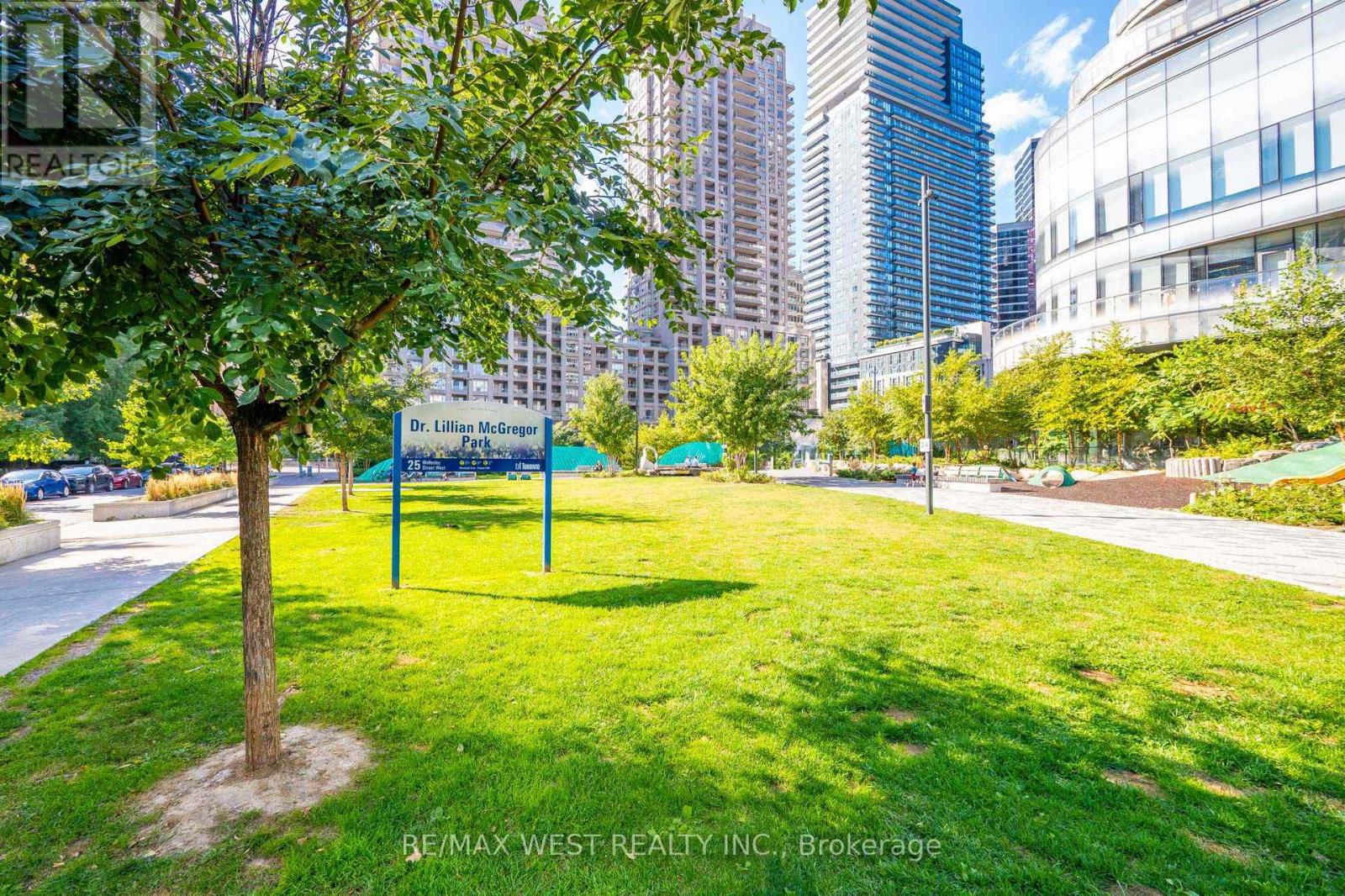 921 Bay St. Street, Toronto, Ontario  M5S 3L6 - Photo 37 - C12455553