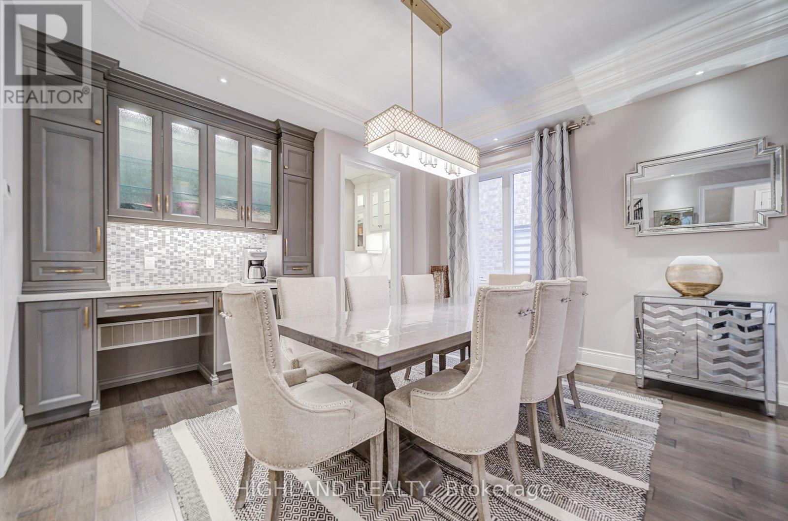 3185 Meadow Marsh Crescent, Oakville, Ontario  L6H 0T6 - Photo 17 - W12455014