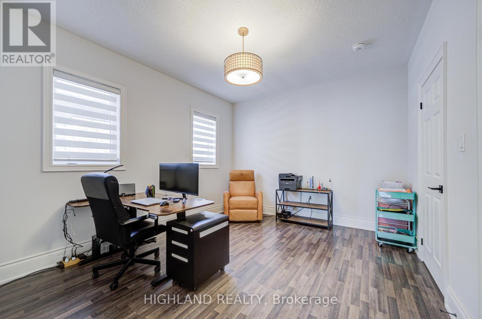 3185 Meadow Marsh Crescent, Oakville, Ontario  L6H 0T6 - Photo 34 - W12455014