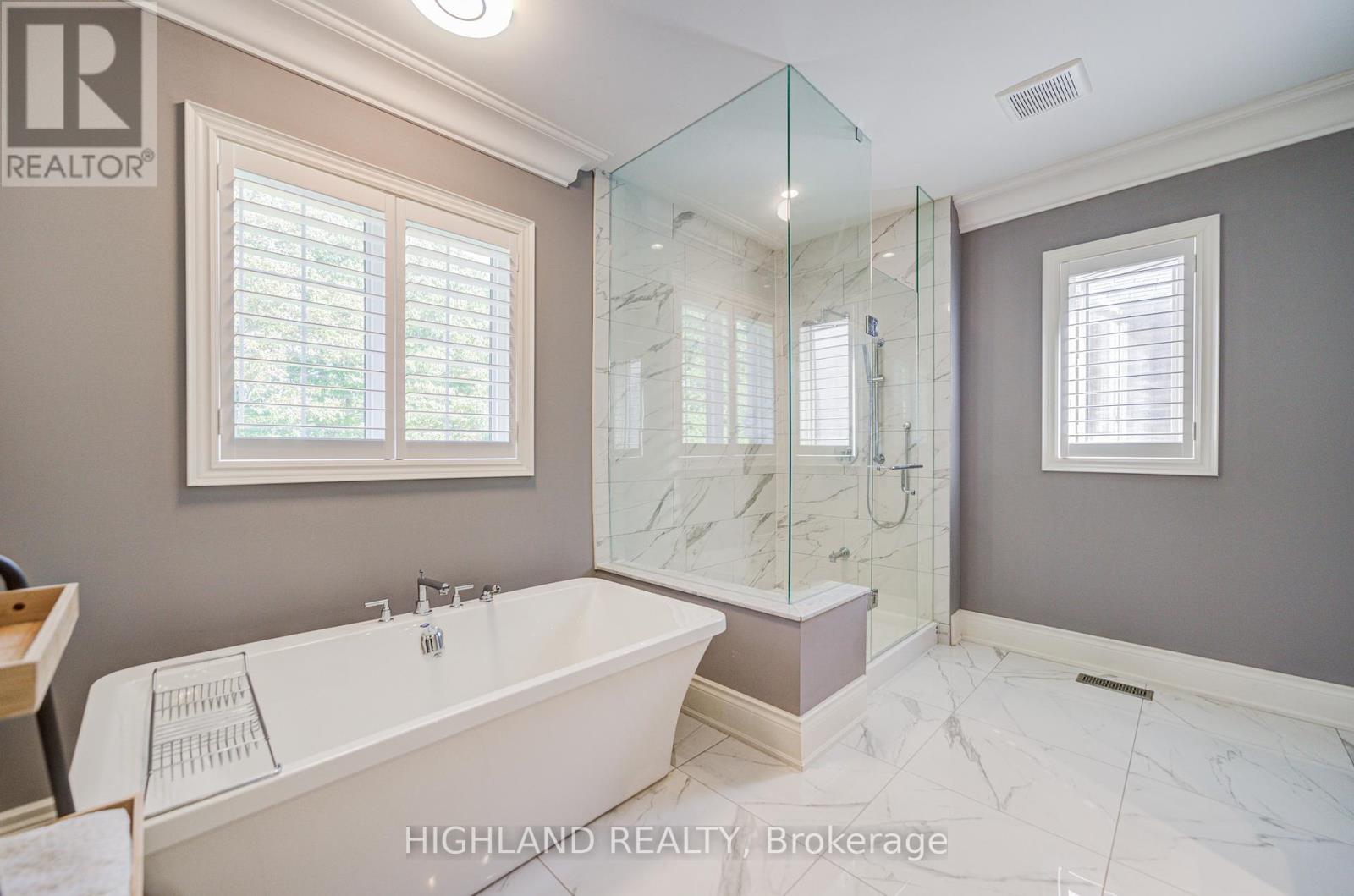 3185 Meadow Marsh Crescent, Oakville, Ontario  L6H 0T6 - Photo 33 - W12455014