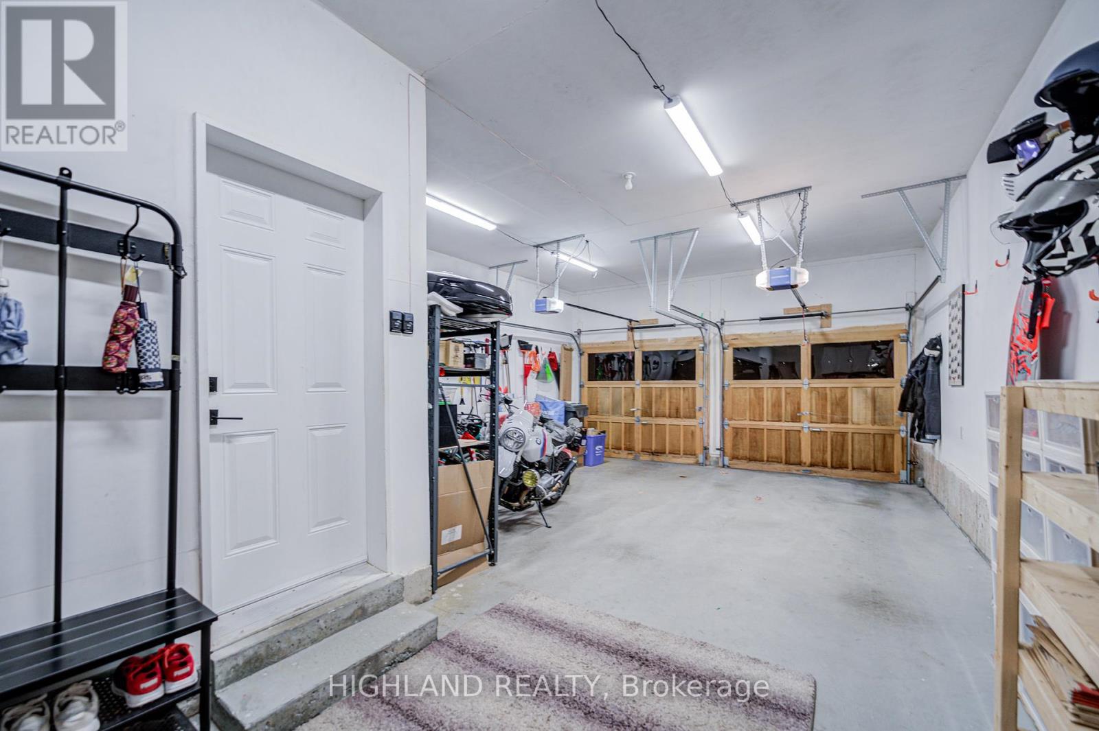 3185 Meadow Marsh Crescent, Oakville, Ontario  L6H 0T6 - Photo 42 - W12455014