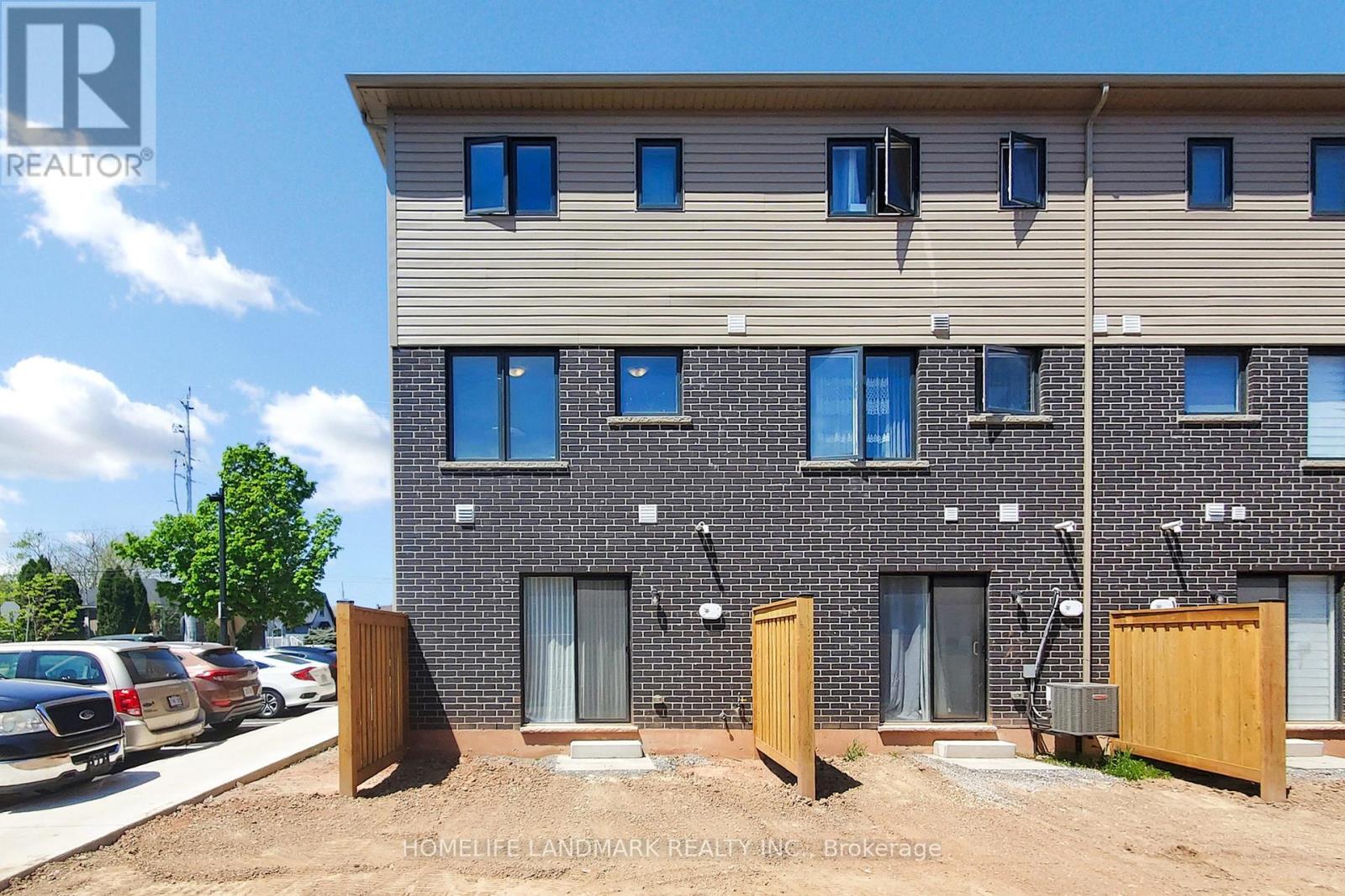 2 Reid Avenue N, Hamilton, Ontario  L8H 0B5 - Photo 23 - X12455735