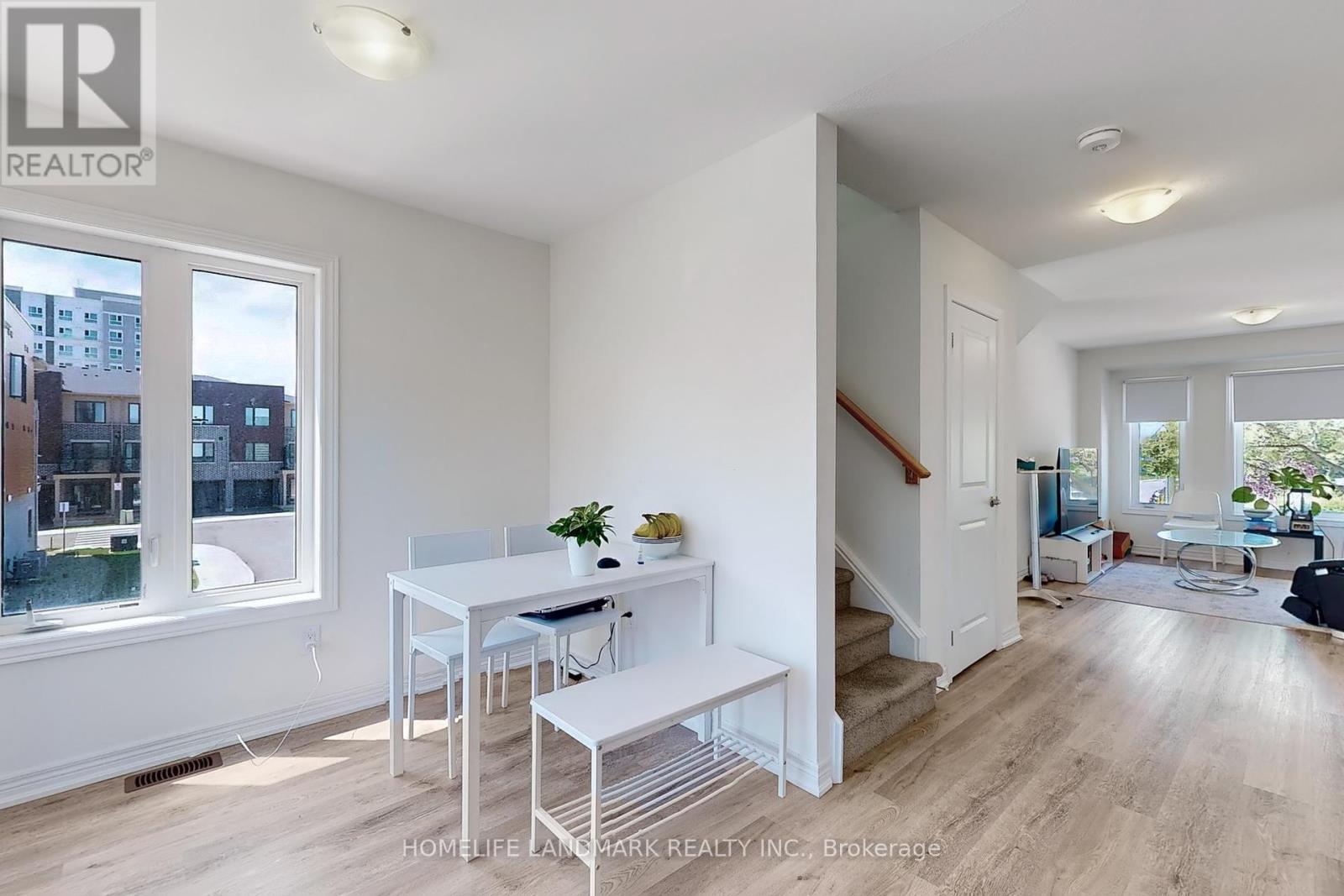 2 Reid Avenue N, Hamilton, Ontario  L8H 0B5 - Photo 7 - X12455735