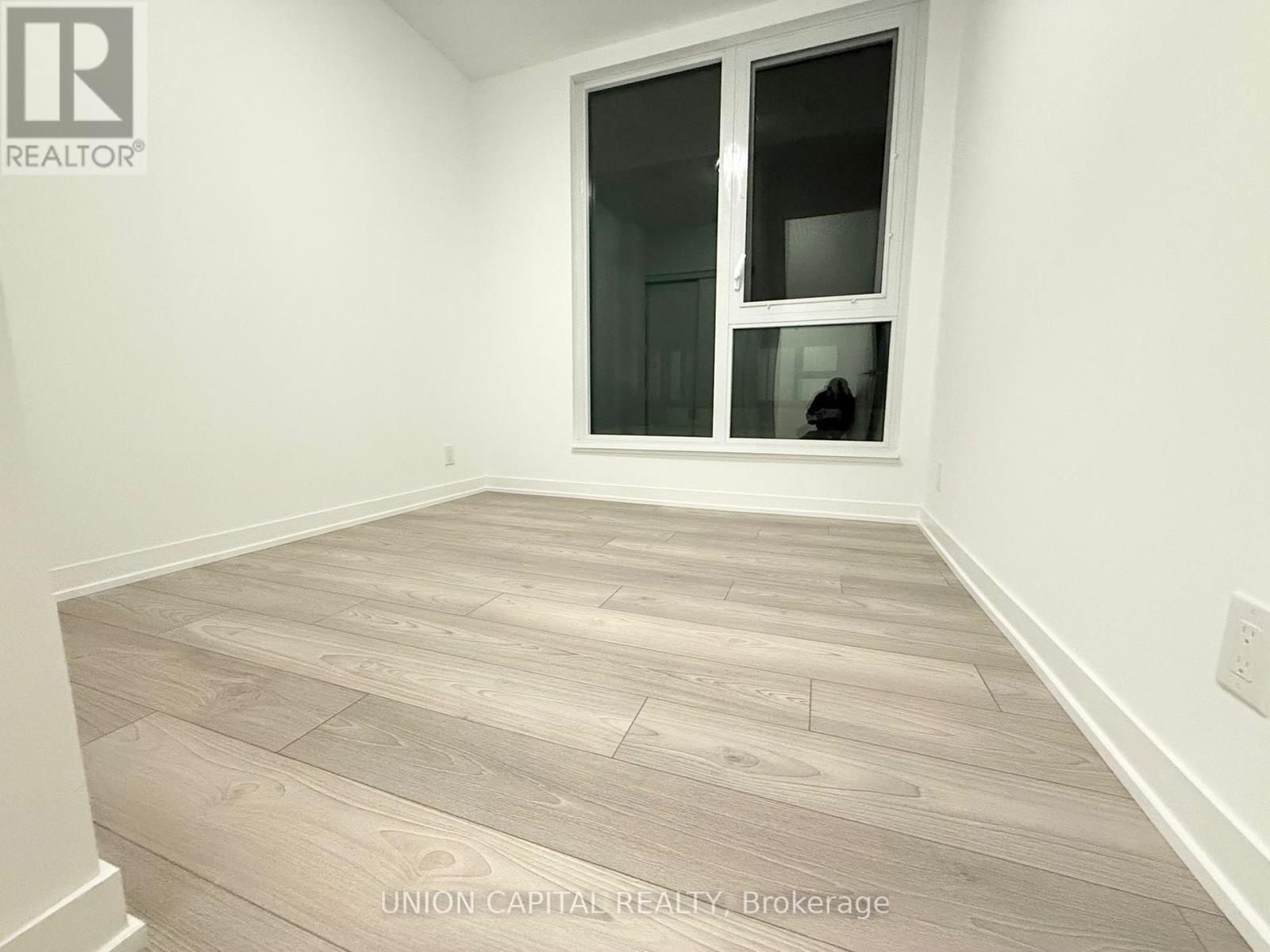 521 - 285 Dufferin Street, Toronto, Ontario  M6K 0J2 - Photo 14 - W12454684