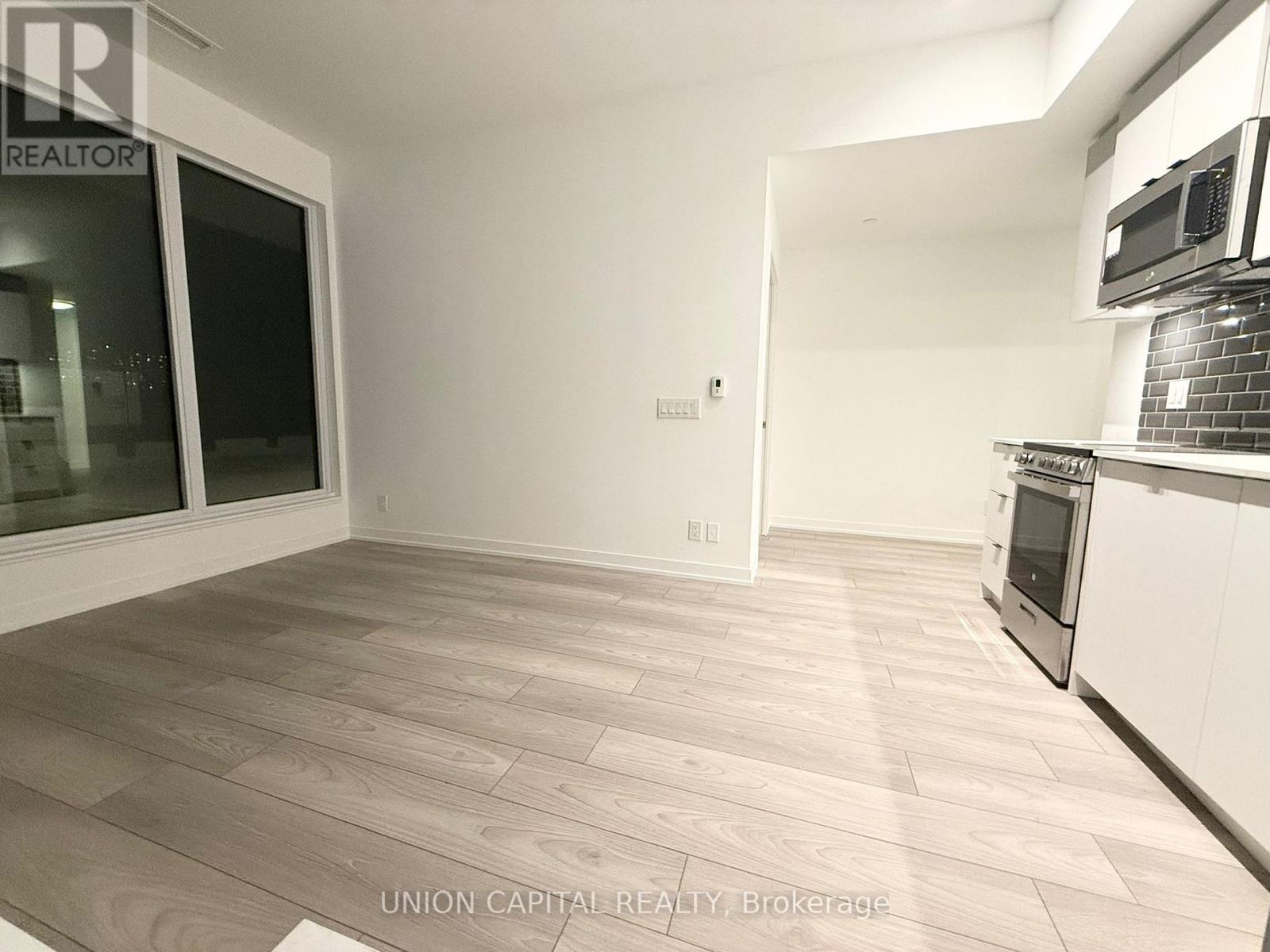 521 - 285 Dufferin Street, Toronto, Ontario  M6K 0J2 - Photo 12 - W12454684