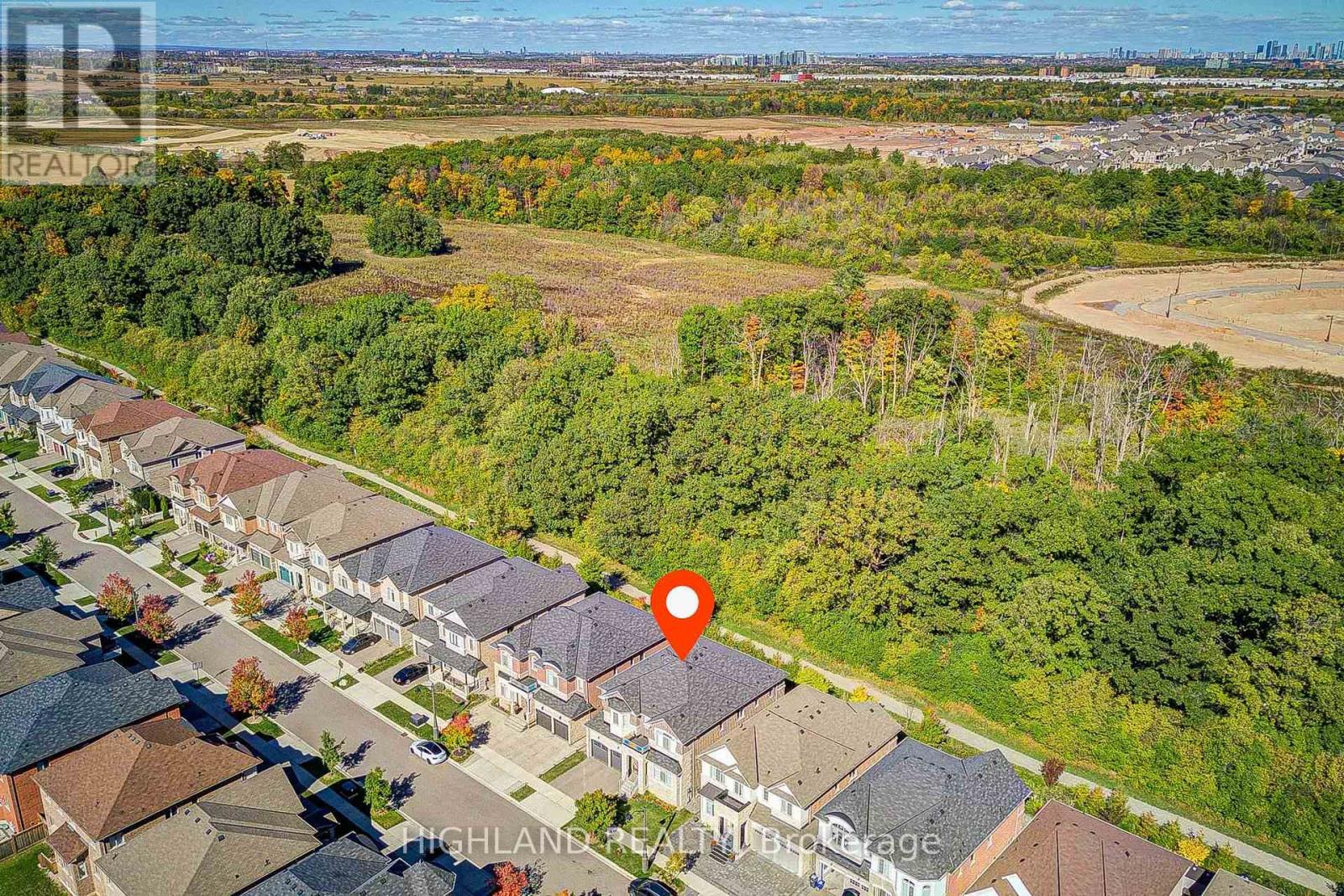 3185 Meadow Marsh Crescent, Oakville, Ontario  L6H 0T6 - Photo 5 - W12455014