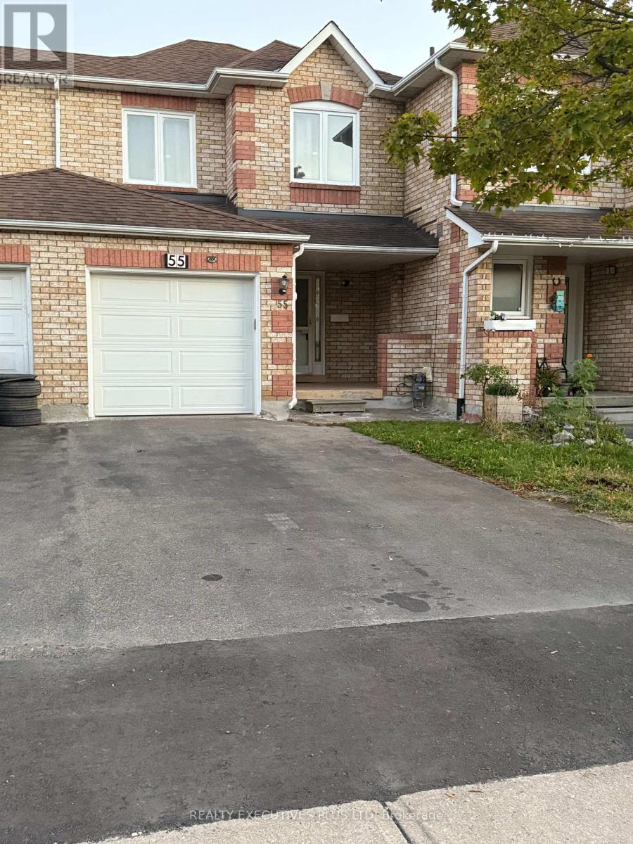 55 Ravenscliffe Court, Brampton, Ontario  L6X 4N9 - Photo 2 - W12449331