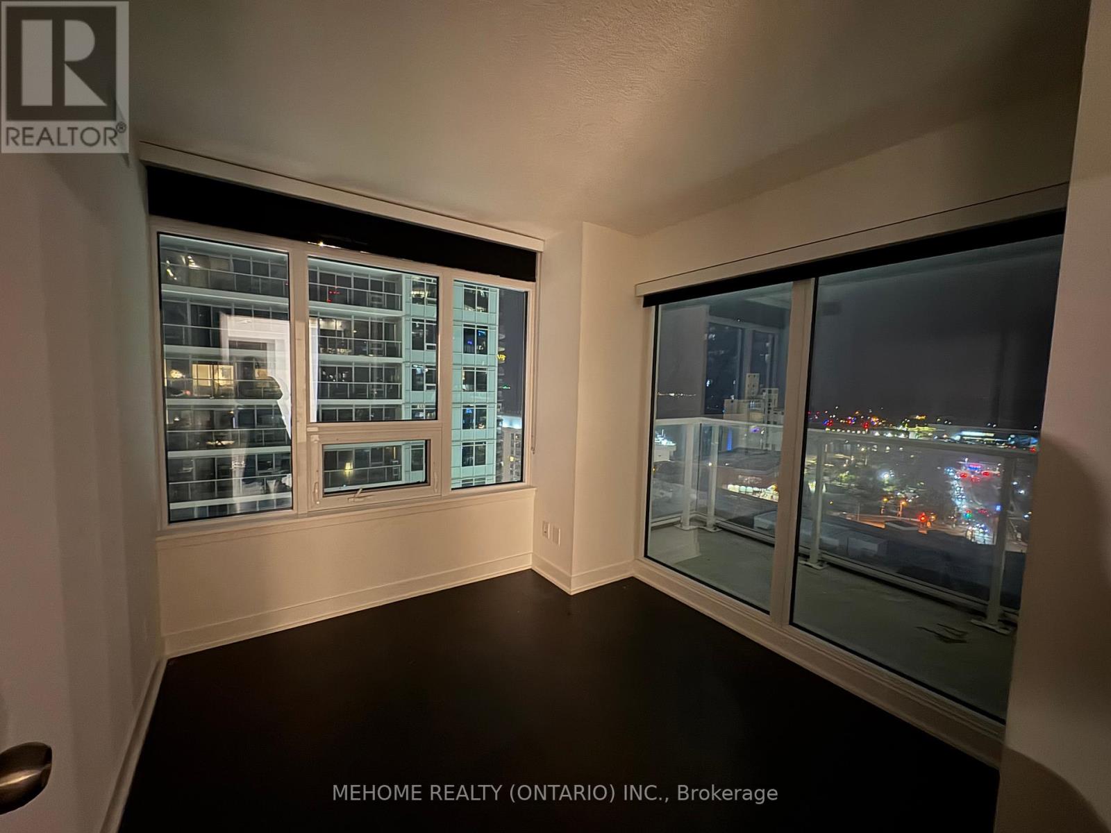 2011 - 19 Bathurst Street, Toronto, Ontario  M5V 0N2 - Photo 6 - C12430942