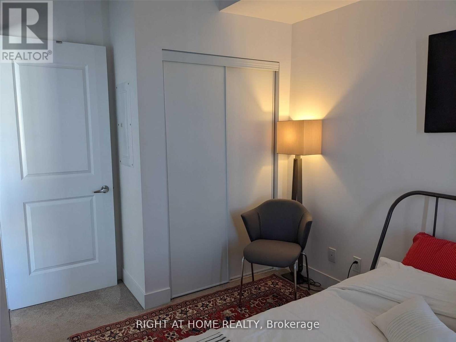 1206 - 68 Merton Street, Toronto, Ontario  M4S 0A7 - Photo 7 - C12455758