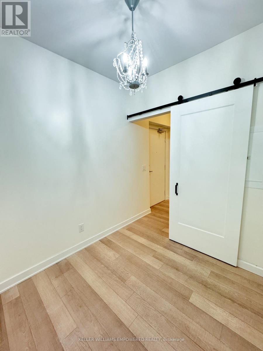406 - 210 Simcoe Street, Toronto, Ontario  M5T 0A9 - Photo 10 - C12455761