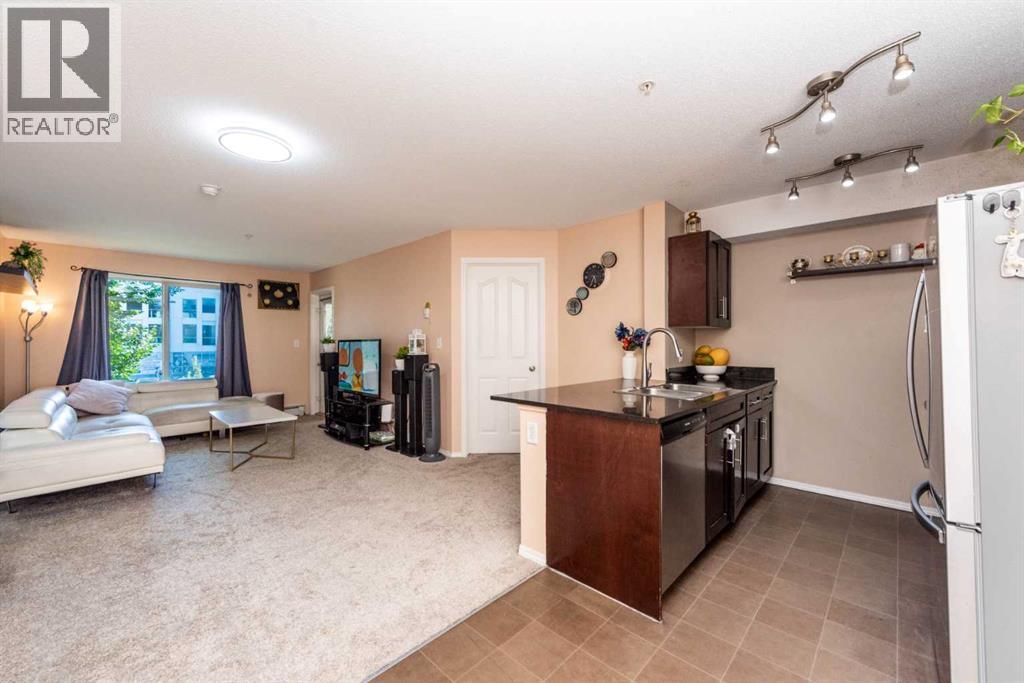 215, 7210 80 Avenue Ne, Calgary, Alberta  T3J 0N7 - Photo 7 - A2252497