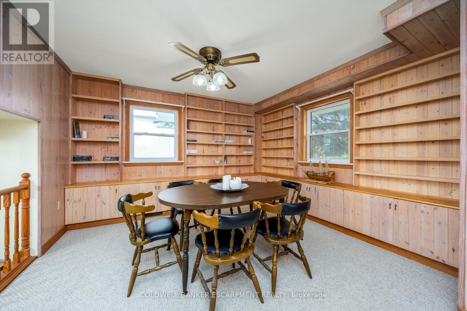 111 Elizabeth Drive, Halton Hills, Ontario  L7J 1B6 - Photo 15 - W12455760