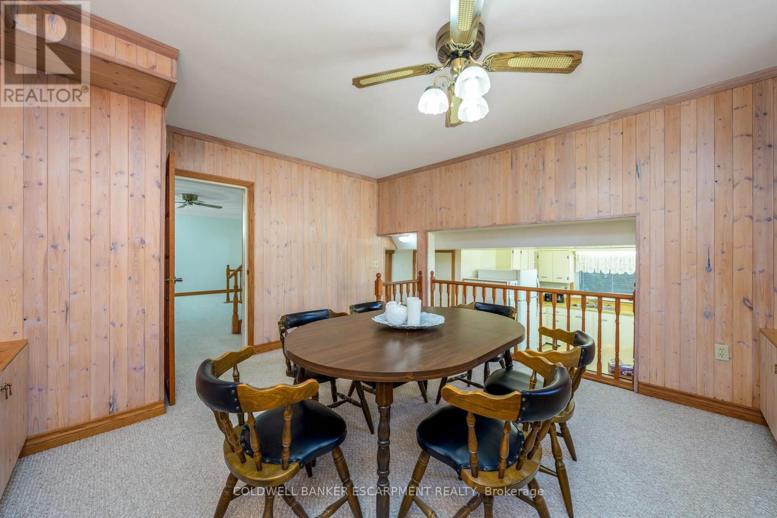 111 Elizabeth Drive, Halton Hills, Ontario  L7J 1B6 - Photo 17 - W12455760