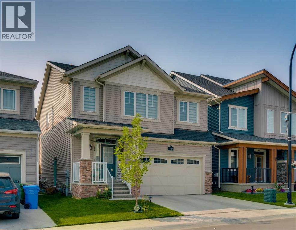 71 Carringwood Grove Nw, Calgary, Alberta  T3P 2A8 - Photo 1 - A2255783