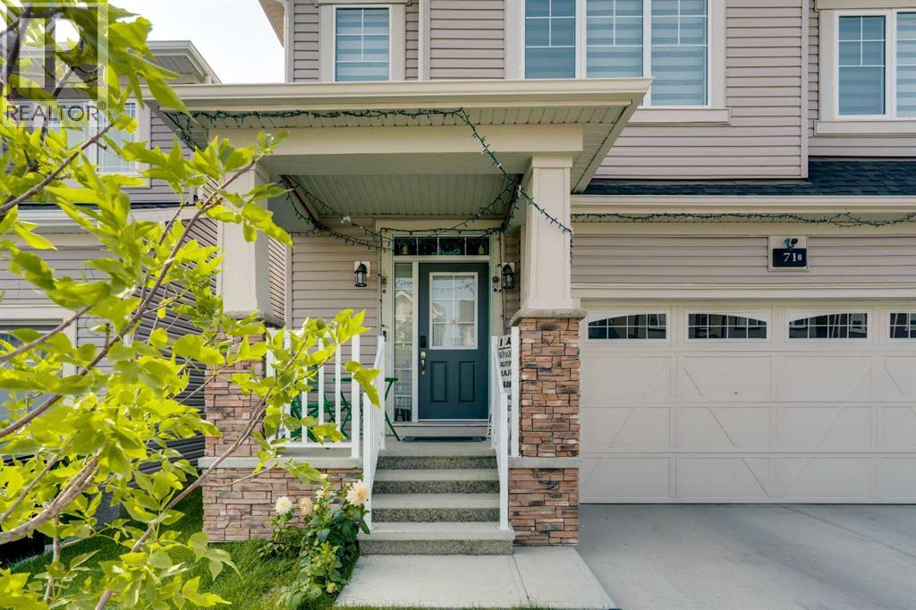 71 Carringwood Grove Nw, Calgary, Alberta  T3P 2A8 - Photo 3 - A2255783