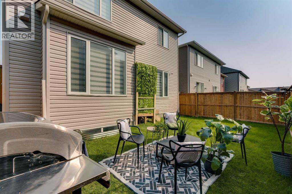 71 Carringwood Grove Nw, Calgary, Alberta  T3P 2A8 - Photo 6 - A2255783