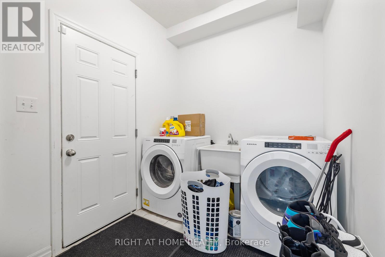 139 Freure Drive, Cambridge, Ontario  N1S 0A2 - Photo 40 - X12455763