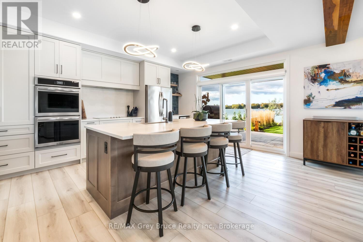 166 Countryside Drive, Chatsworth, Ontario  N0H 1G0 - Photo 14 - X12455781