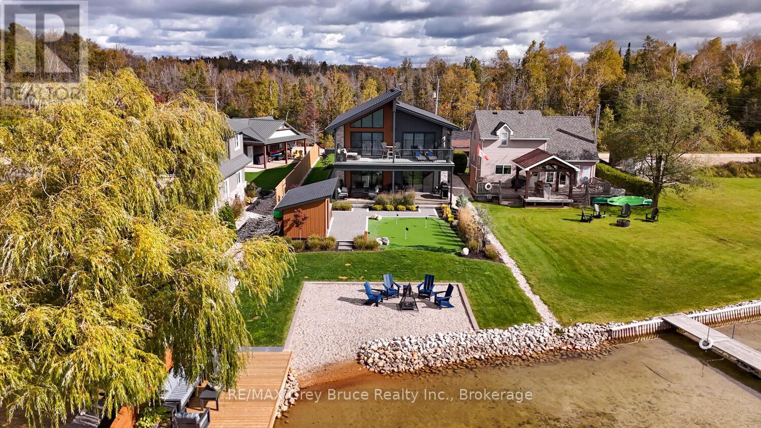 166 Countryside Drive, Chatsworth, Ontario  N0H 1G0 - Photo 3 - X12455781