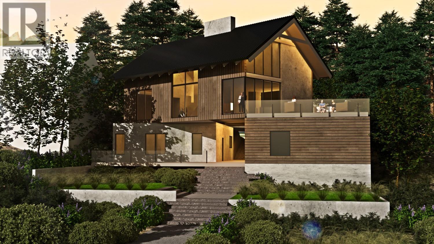 211 PINETREE Road, invermere, British Columbia