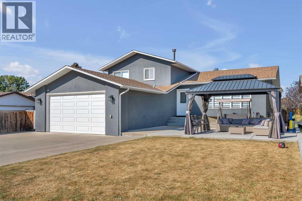 351 Templevale Place Ne, Calgary, Alberta  T1Y 4V8 - Photo 1 - A2260880