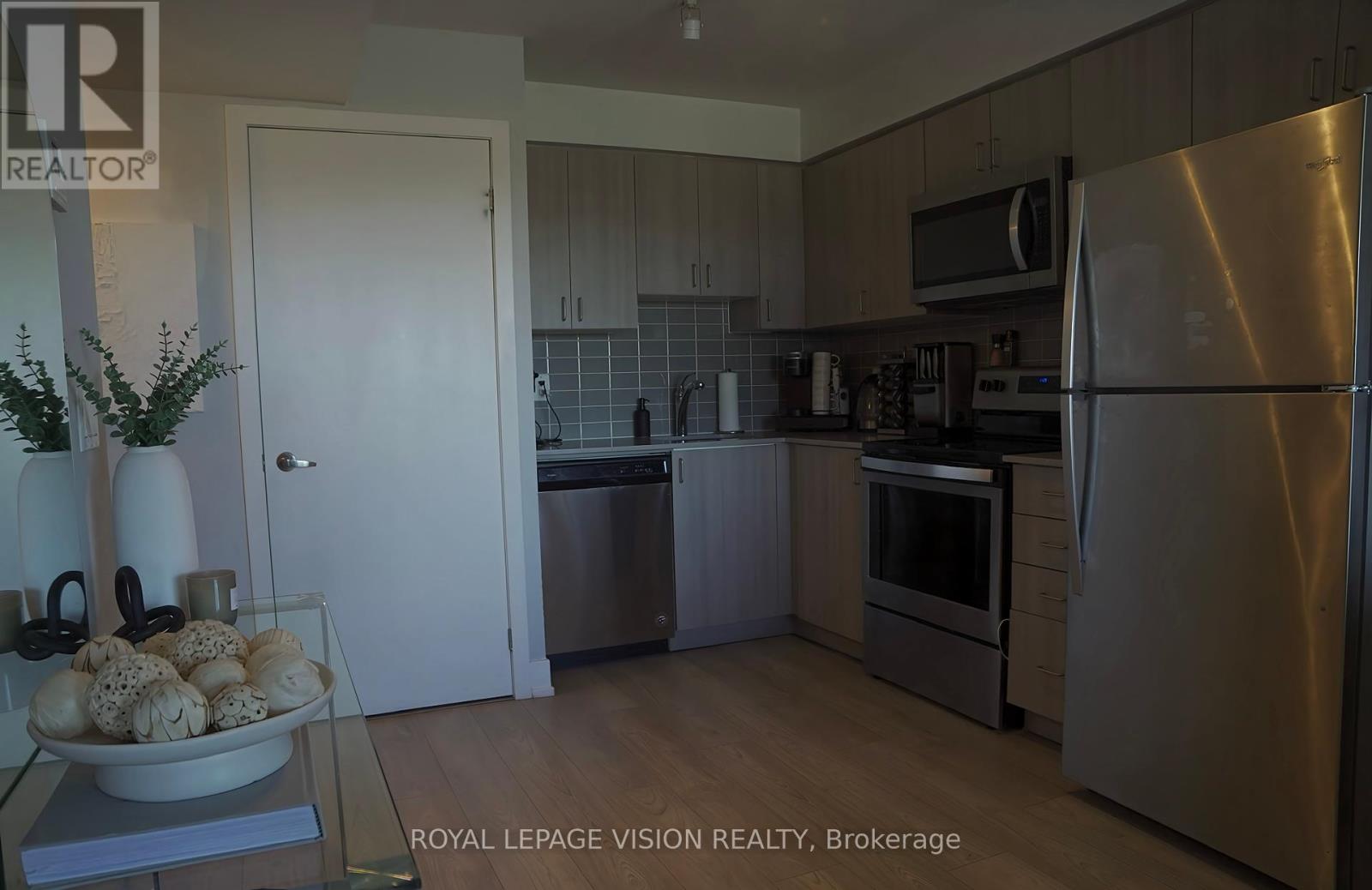 1701 - 1255 Bayly Street, Pickering, Ontario  L1W 0B6 - Photo 4 - E12455768