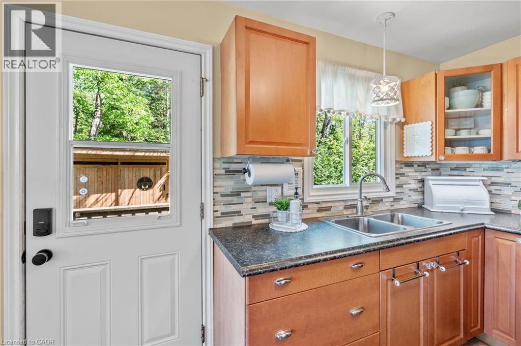 46 Bayview Estates Road, Fenelon Falls, Ontario  K0M 1N0 - Photo 17 - 40746950