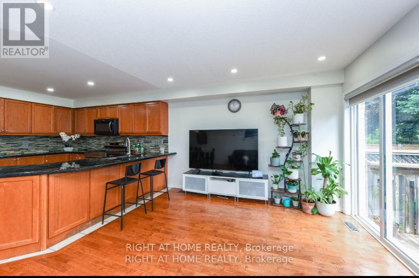 3 - 1551 Reeves Gate, Oakville, Ontario  L6M 5C5 - Photo 7 - W12447699