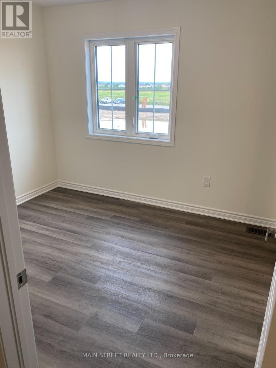899 Ash Gate, Milton, Ontario  L9E 1R9 - Photo 12 - W12455770