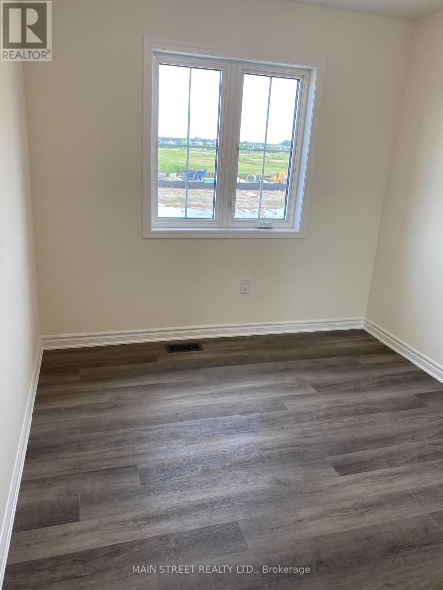 899 Ash Gate, Milton, Ontario  L9E 1R9 - Photo 13 - W12455770
